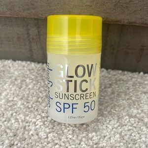 Supergoop glow stick 50